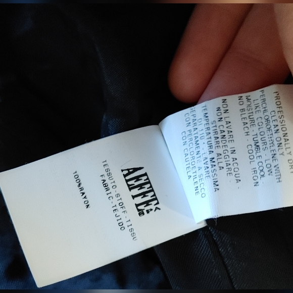 Moschino mock neck red brocade button top Aeffe Spa - Picture 11 of 16